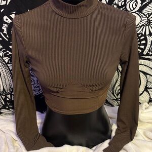 SHEIN Chocolate Ribbed Long Sleeve Crop Top